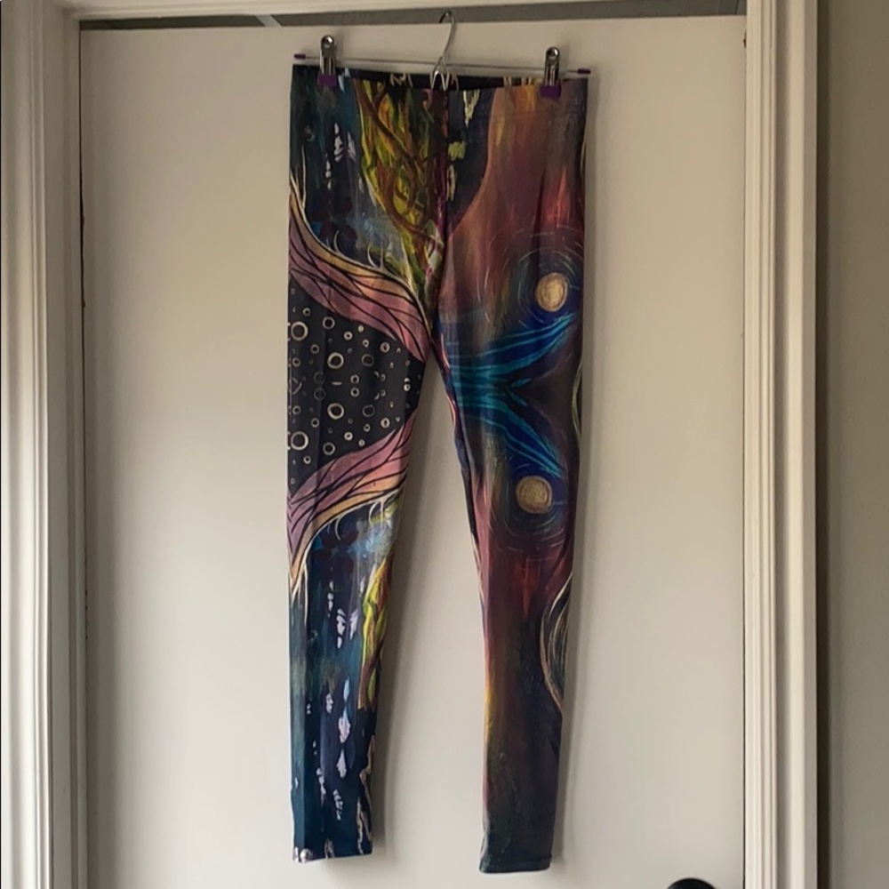 NWOT Artisan leggings